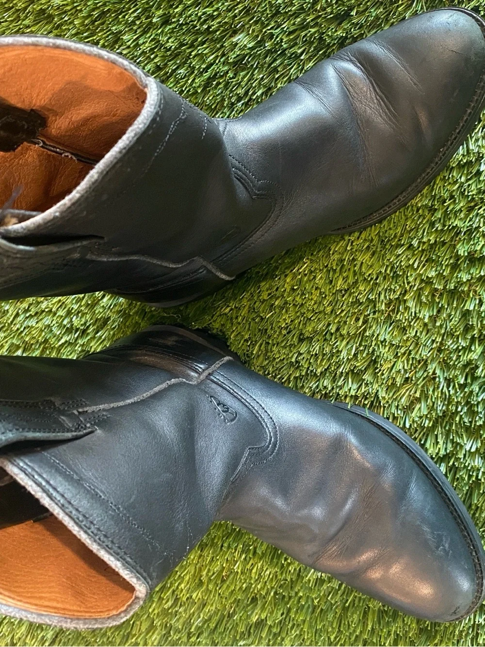 Ariat Mens Black Leather Pull-On Ankle Boots 8D Round Toe Comfort